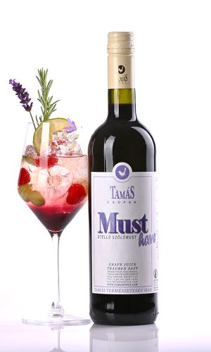 Palackfotó alkoholmentes szőlőlé és cocktail